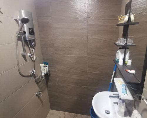 Bath Room Refurbished (1)