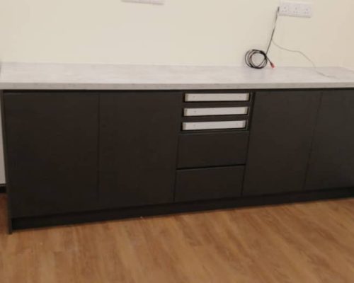 Treatment room cabinet
